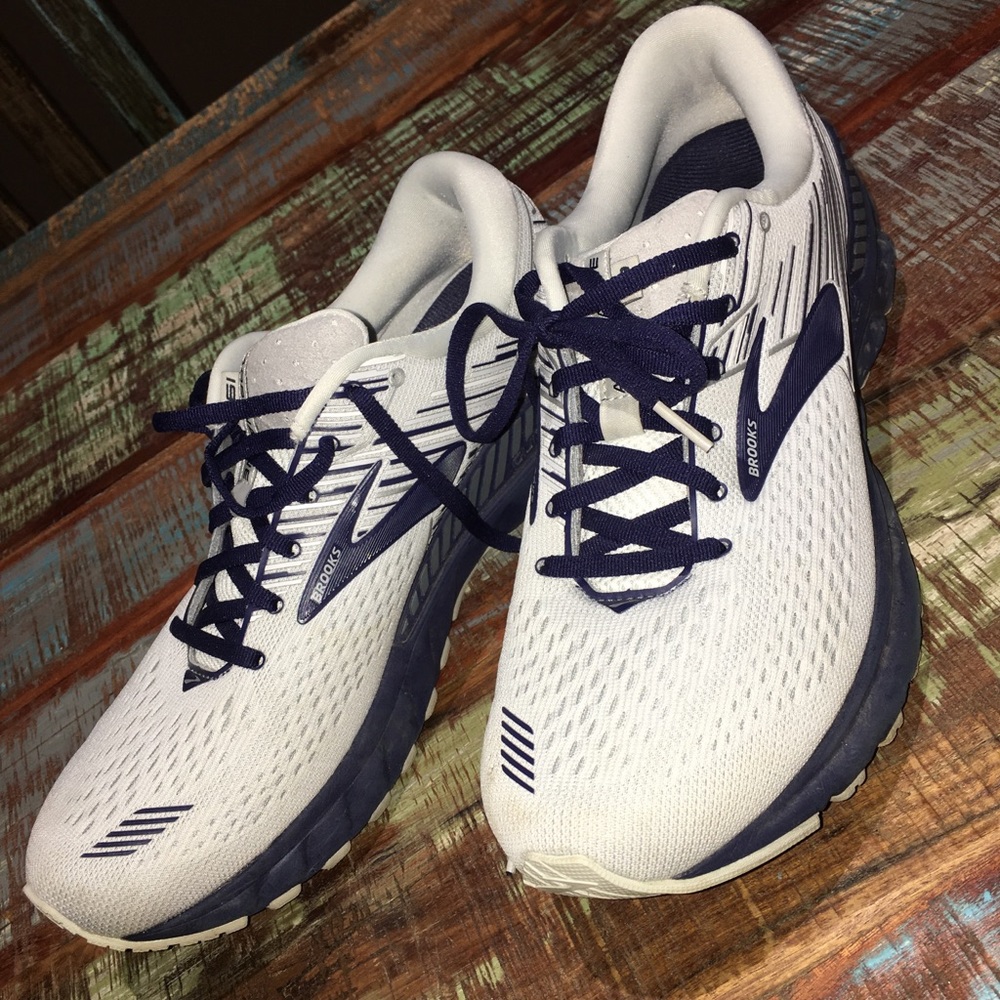 Mens Brooks adrenaline running shoe